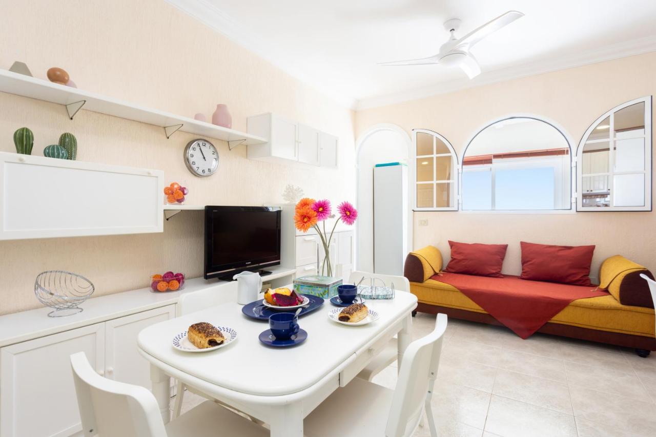 Home2Book Beach Front Las Gaviotas سانتا كروز دي تينيريف المظهر الخارجي الصورة
